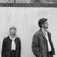Escucha a undefined, mira vídeos musicales, lee la biografía, consulta fechas de giras y mucho más.