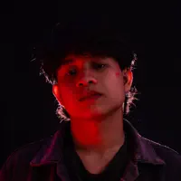 Ascolta undefined, guarda video musicali, leggi la biografia, vedi le date del tour & altro!