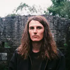 收听 Jim Ghedi、观看音乐视频、阅读小传、查看巡演日期等 ！