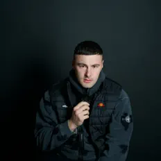 收听 DenxxBe、观看音乐视频、阅读小传、查看巡演日期等 ！