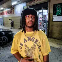 Hör dir undefined an, schau dir Musikvideos an, lies die Biografie, finde Tourdaten und mehr!