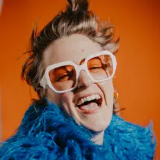 Listen to Kim Hoss, watch music videos, read bio, see tour dates & more!