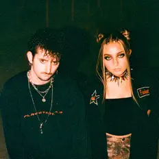 Hör dir Doom Mutual an, schau dir Musikvideos an, lies die Biografie, finde Tourdaten und mehr!