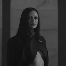 Poslechněte si interpreta Ilana Armida, sledujte hudební videa, přečtěte si životopis, podívejte se na data turné a další informace.