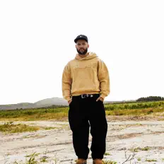 Écoutez oldkxngcole, regardez des vidéoclips, lisez la biographie, consultez les dates de tournée et plus encore !