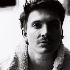 Dengarkan purpl boi, tonton video musik, baca bio, lihat tanggal tur & lainnya!