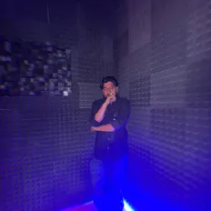 Escucha a Kushal Banth, mira vídeos musicales, lee la biografía, consulta fechas de giras y mucho más.