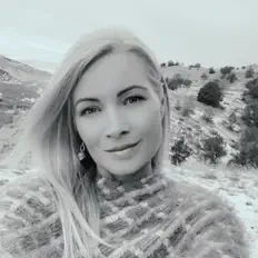 Listen to Svava, watch music videos, read bio, see tour dates & more!