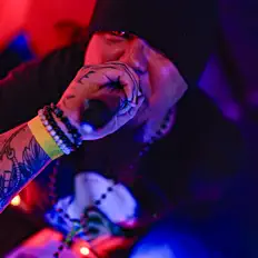 收听 Samson Samson、观看音乐视频、阅读小传、查看巡演日期等 ！