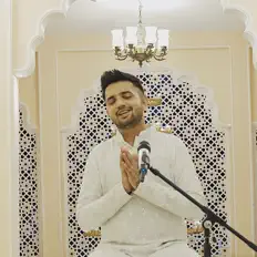 Madhur Sharma सुनें, म्यूज़िक वीडियो देखें, बायो पढ़ें, दौरे की तारीखें और बहुत कुछ देखें!