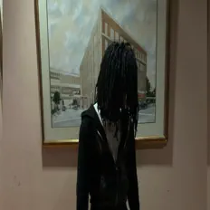 Darv!を聴いたり、ミュージックビデオを鑑賞したり、経歴やツアー日程などを確認したりしましょう！