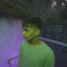 Vedik सुनें, म्यूज़िक वीडियो देखें, बायो पढ़ें, दौरे की तारीखें और बहुत कुछ देखें!