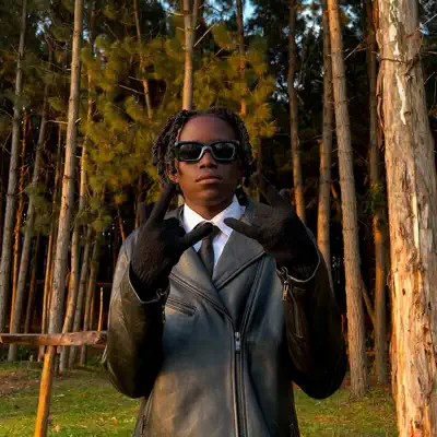 Listen to WIZ KADAYO, watch music videos, read bio, see tour dates & more!