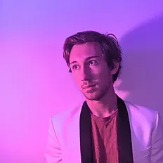 Luister naar Ace 52, bekijk muziekvideo's, lees de bio, bekijk de tourdata, en meer!