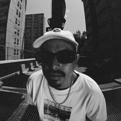 Listen to Guzmán Uve, watch music videos, read bio, see tour dates & more!