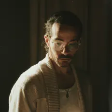 Écoutez Matt Hylom, regardez des vidéoclips, lisez la biographie, consultez les dates de tournée et plus encore !