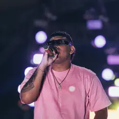 收听 Big Jhon、观看音乐视频、阅读小传、查看巡演日期等 ！
