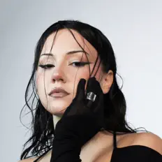 Listen to SISKA, watch music videos, read bio, see tour dates & more!