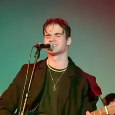 Ακούστε περιεχόμενο από dissonance, παρακολουθήστε μουσικά βίντεο, διαβάστε το βιογραφικό, δείτε ημερομηνίες περιοδείας, και πολλά ακόμη!