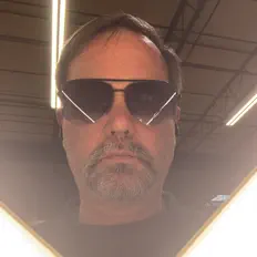 Luister naar Peter Harris, bekijk muziekvideo's, lees de bio, bekijk de tourdata, en meer!