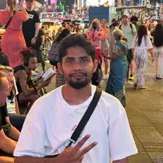 Escucha a Anonymous, mira videos musicales, lee su biografía, consulta las fechas de las gira y más.