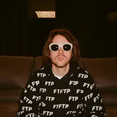 Dengarkan NORDWINDD, tonton video musik, baca bio, lihat tanggal tur & lainnya!