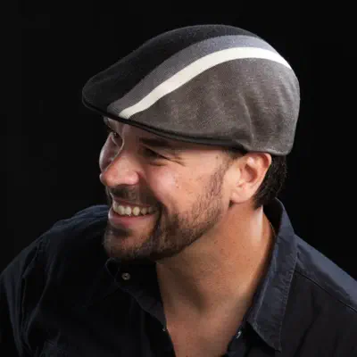Listen to Mateo Peligroso, watch music videos, read bio, see tour dates & more!