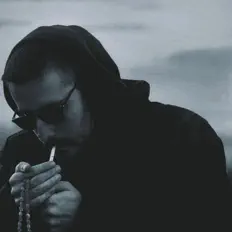 Steel을(를) 듣고, 뮤직 비디오를 보고, 약력을 읽고, 투어 일정 등을 확인하세요!