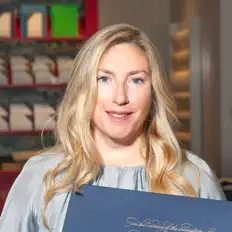 Escucha a Tatiana Svetlova, mira videos musicales, lee su biografía, consulta las fechas de las gira y más.