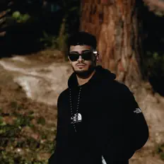 Dengarkan Myles 6ix, tonton video musik, baca bio, lihat tanggal tur & lainnya!
