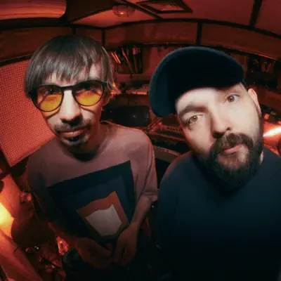 Listen to Гурт Дно, watch music videos, read bio, see tour dates & more!