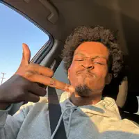 收听 undefined、观看音乐视频、阅读小传、查看巡演日期等 ！