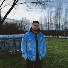 KEN सुनें, म्यूज़िक वीडियो देखें, बायो पढ़ें, दौरे की तारीखें और बहुत कुछ देखें!