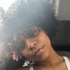 Dengarkan Kyla Jones, tonton video musik, baca bio, lihat tanggal tur & lainnya!