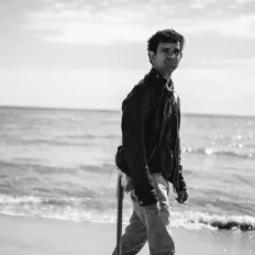 Écoutez Jonas Geertsen, regardez des vidéoclips, lisez la biographie, consultez les dates de tournée et plus encore !