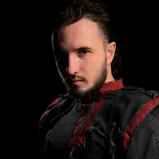 Poslechněte si interpreta TMNV, sledujte hudební videa, přečtěte si životopis, podívejte se na data turné a další informace.