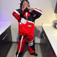 Dengarkan Richie Rhude, tonton video musik, baca bio, lihat tanggal tur & lainnya!