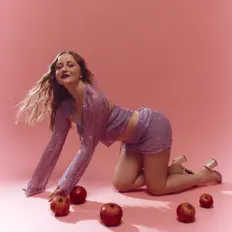 Ouve Sonhe, vê vídeos de música, lê a biografia, vê as datas da digressão e muito mais!