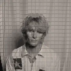 Posłuchaj wykonawcy Luvars, obejrzyj teledyski, przeczytaj biografię, zobacz daty tras koncertowych i nie tylko!