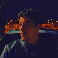 收听 undefined、观看音乐视频、阅读小传、查看巡演日期等 ！