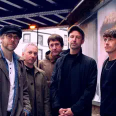 聆聽 The Rifles、觀看音樂影片、閱讀小傳、查看巡演日期等！