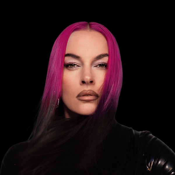 Pretty Pink's avatar