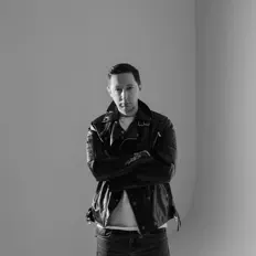 Listen to Сиезо Маршель, watch music videos, read bio, see tour dates & more!