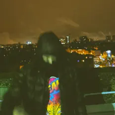 Escucha a NION, mira videos musicales, lee su biografía, consulta las fechas de las gira y más.