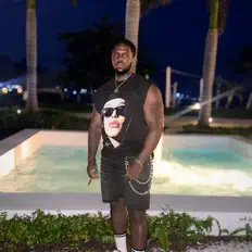 Troyy Boii 6 Blocを聴いたり、ミュージックビデオを鑑賞したり、経歴やツアー日程などを確認したりしましょう！