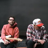 Posłuchaj wykonawcy undefined, obejrzyj teledyski, przeczytaj biografię, zobacz daty tras koncertowych i nie tylko!