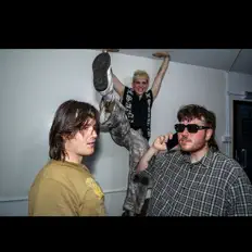 收听 PlasticGold、观看音乐视频、阅读小传、查看巡演日期等 ！