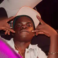 Ascolta undefined, guarda video musicali, leggi la biografia, vedi le date del tour & altro!