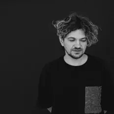 Hör dir UP'рель an, schau dir Musikvideos an, lies die Biografie, finde Tourdaten und mehr!