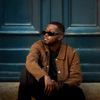 undefinedを聴いたり、ミュージックビデオを鑑賞したり、経歴やツアー日程などを確認したりしましょう!